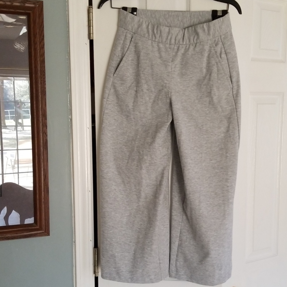 Comfortable New Gap workout pants